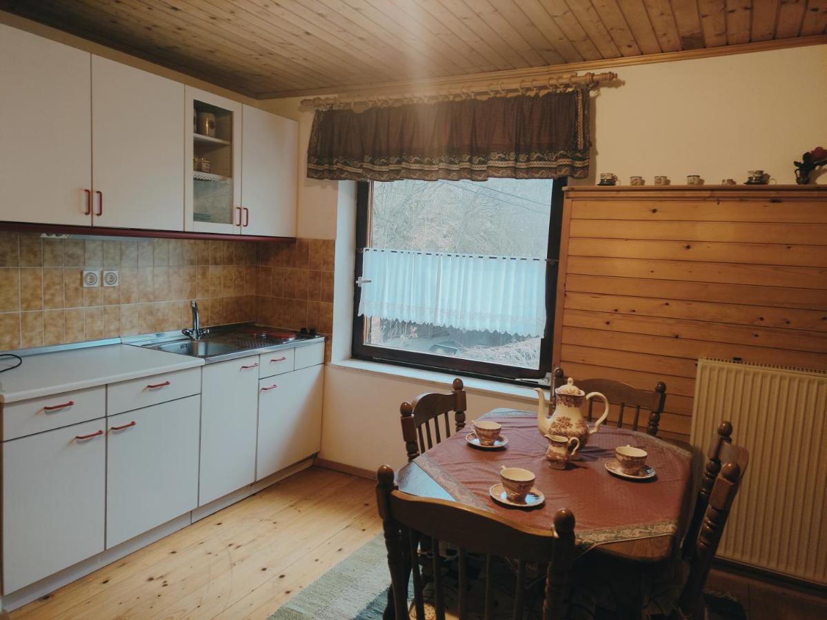 Alp House Hotel Bohinjska Bela Ngoại thất bức ảnh