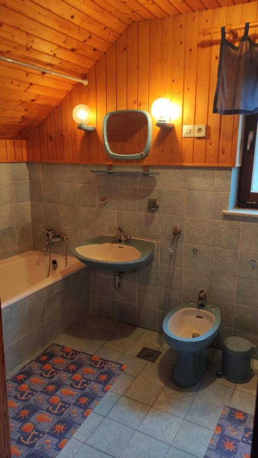 Alp House Hotel Bohinjska Bela Ngoại thất bức ảnh
